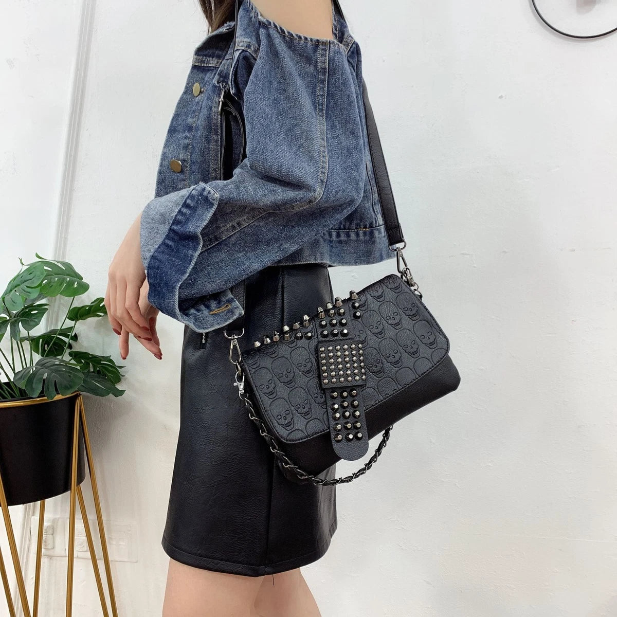 Black skull Crossbody Bag